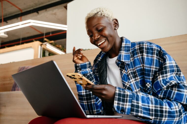10 Easy Steps That Can Allow You To Send Sms Messages On Your Laptop 